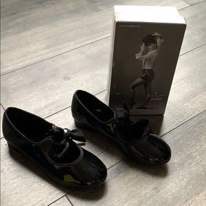 Tap shoes